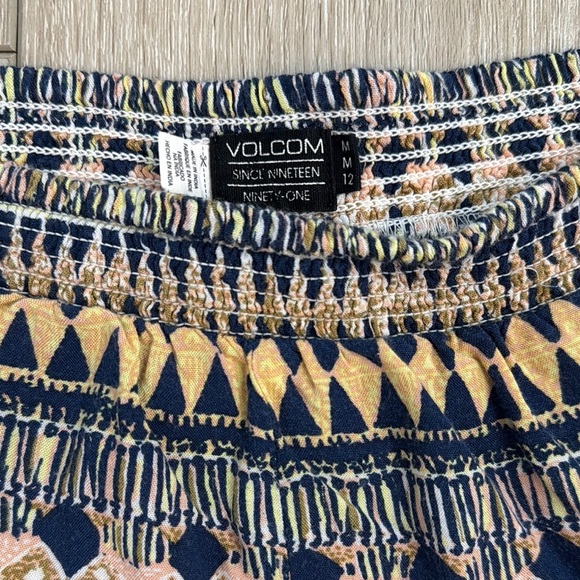 Volcom High Waist Blue and Yellow Patterned Shorts with Bohemian Trim. Size M. - Picture 2 of 5